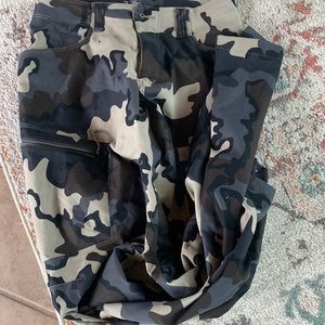 Kuiu hunting pants